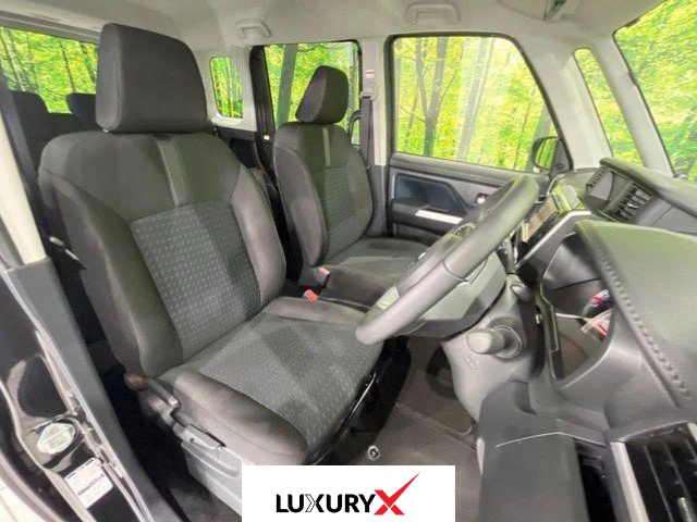 Toyota Roomy Custom G dashboard and auto AC system