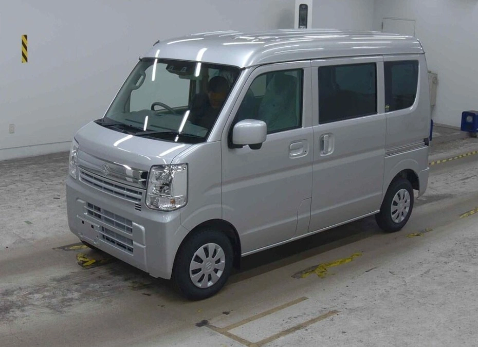 Suzuki Every Join 2025 with Back Camera and Navigation Display