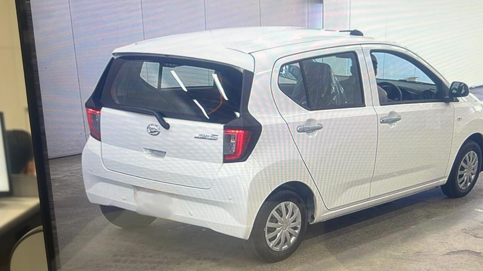 Daihatsu Mira e:S L SAIII rear design 2025 model